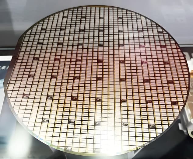 High-Resolution NIR-II Material Inspection