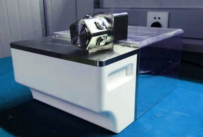 FI-RXF100-RT rotating transmission module on the analyser