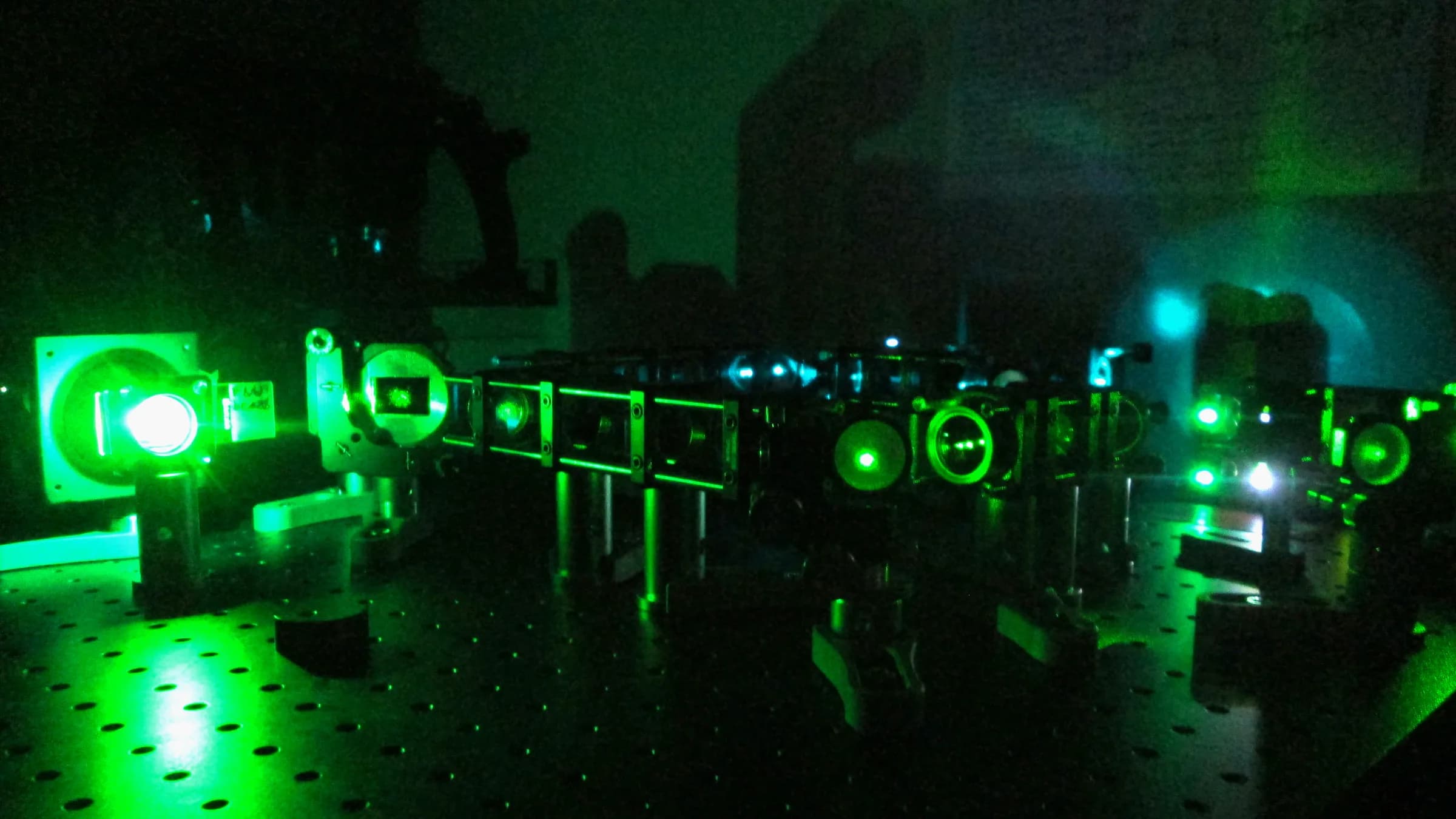 Building a pump–probe spectroscopy system